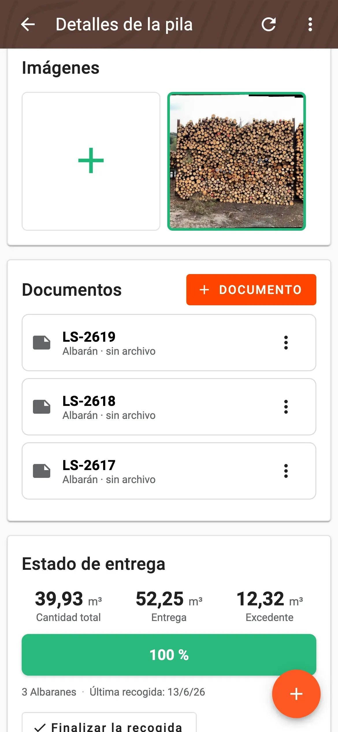 Lista de documentos en la página de detalle de la pila con albarán, factura, medición en fábrica y más