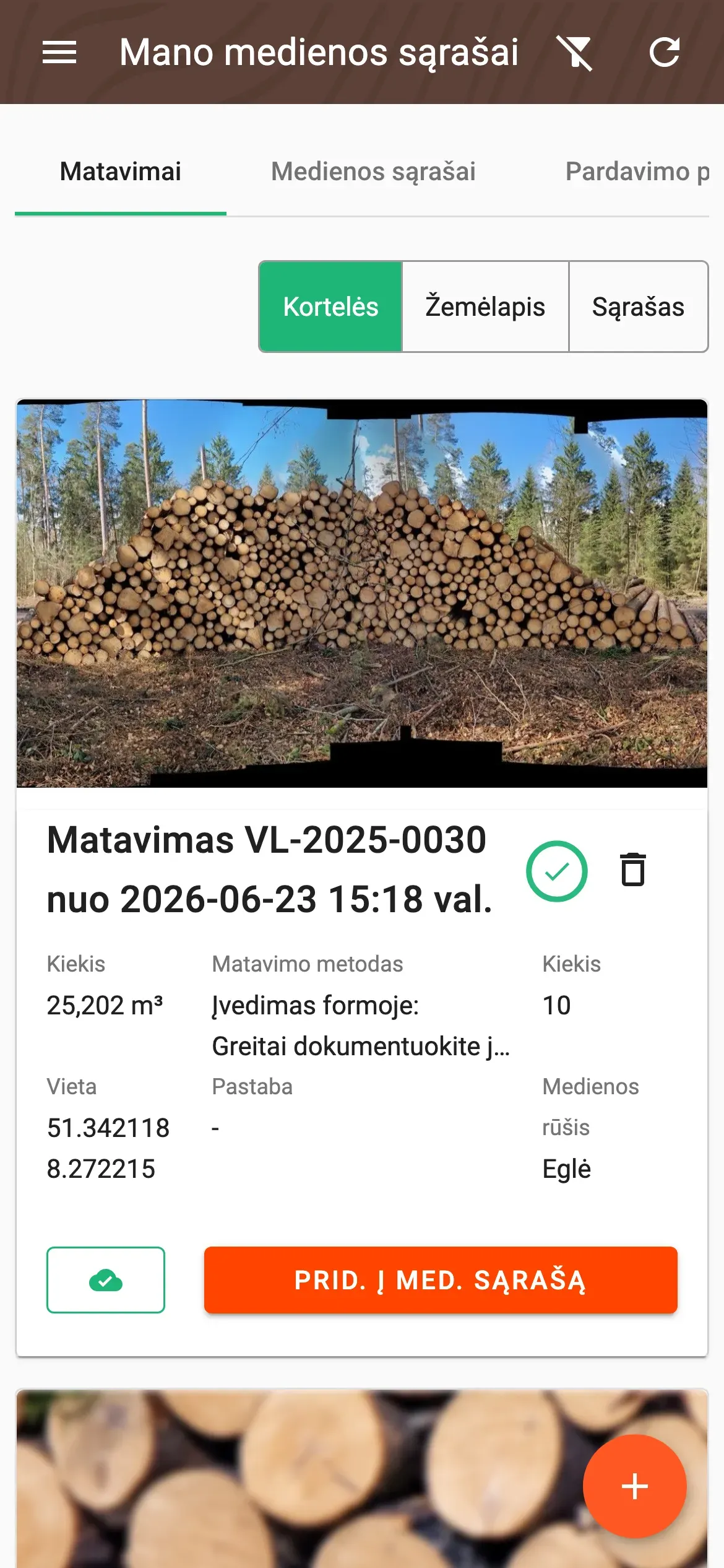 Matavimų sąrašas kortelių rodinyje su pristatymo būsenos indikatoriumi prie kiekvieno matavimo