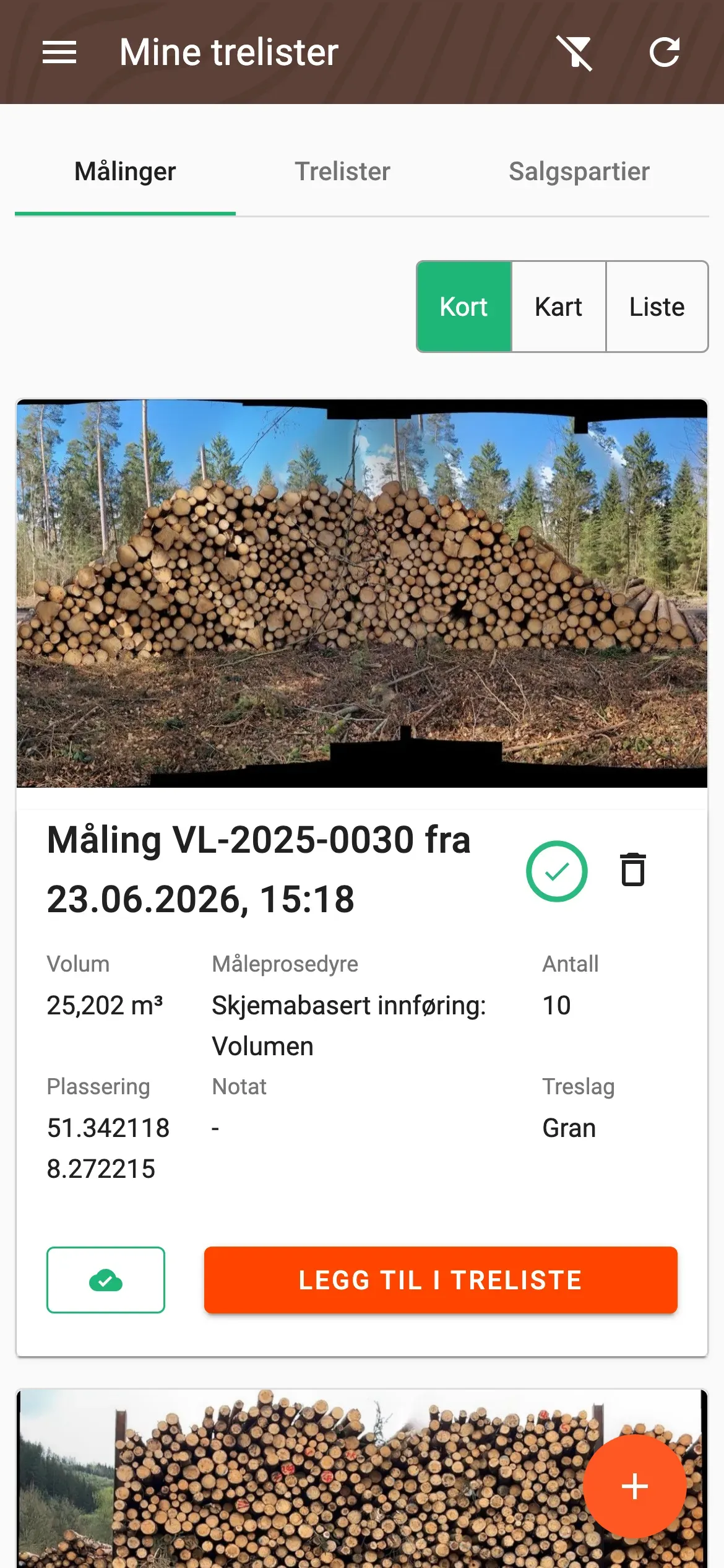Måleliste i kortvisning med leveringsstatusindikator ved hver måling