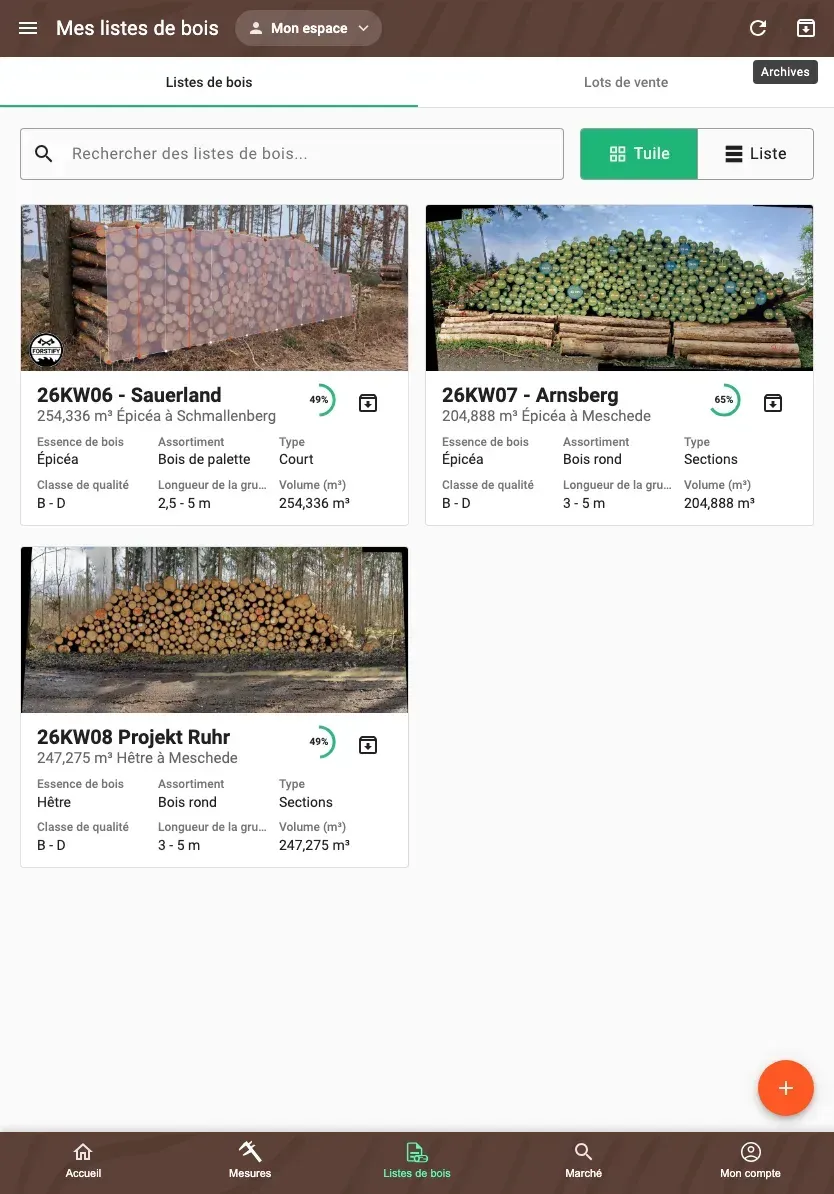 Vue des listes de bois avec bouton d’archivage et statut de livraison