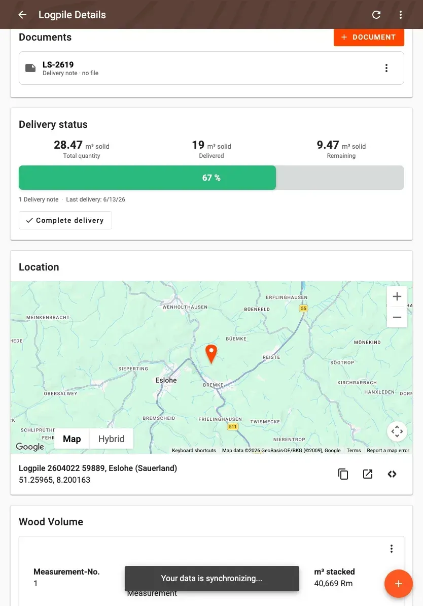 Log-pile detail with delivery status and linked documents in Forstify